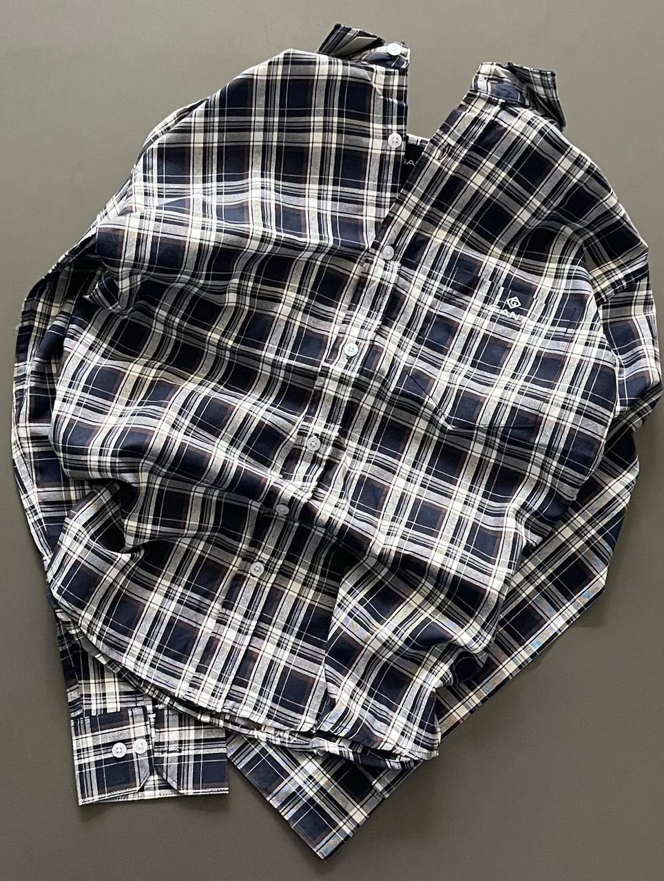 Men's Plaid Button-Up Shirt - Image 2