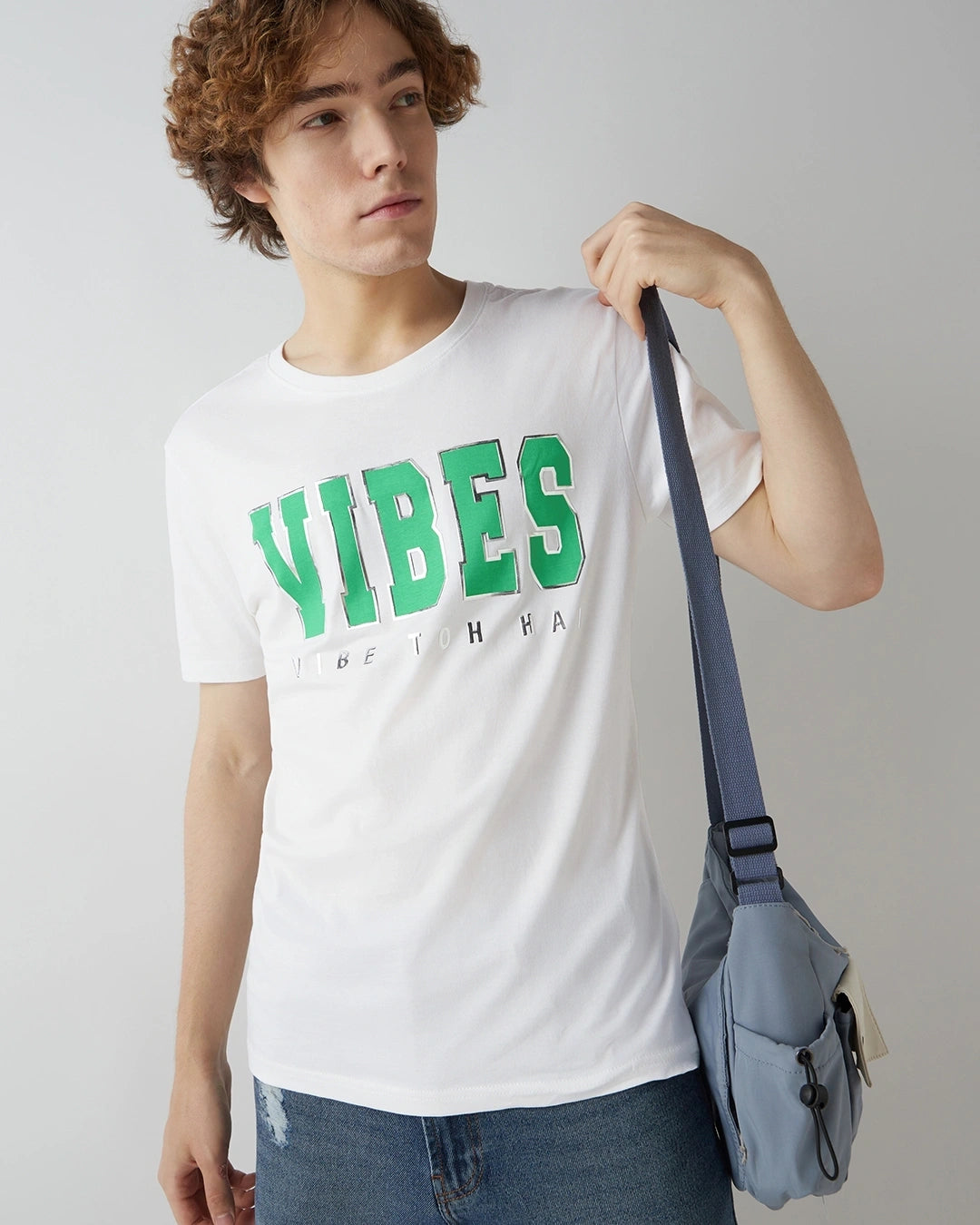 Men's White Vibes Typography T-shirt